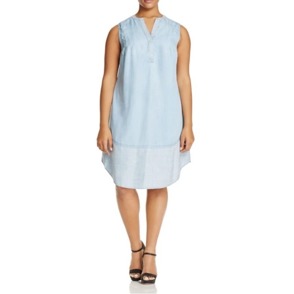 Foxcroft Chambray Sleeveless Split Neck Shift dress Light Blue Size 6